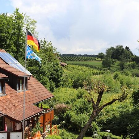 Wohnung #5 Mit Balkon - Zentrale Dennoch Ruhige Lage Mit Terrasse - Stadtbus Vor Der Tuer! 林道 外观 照片