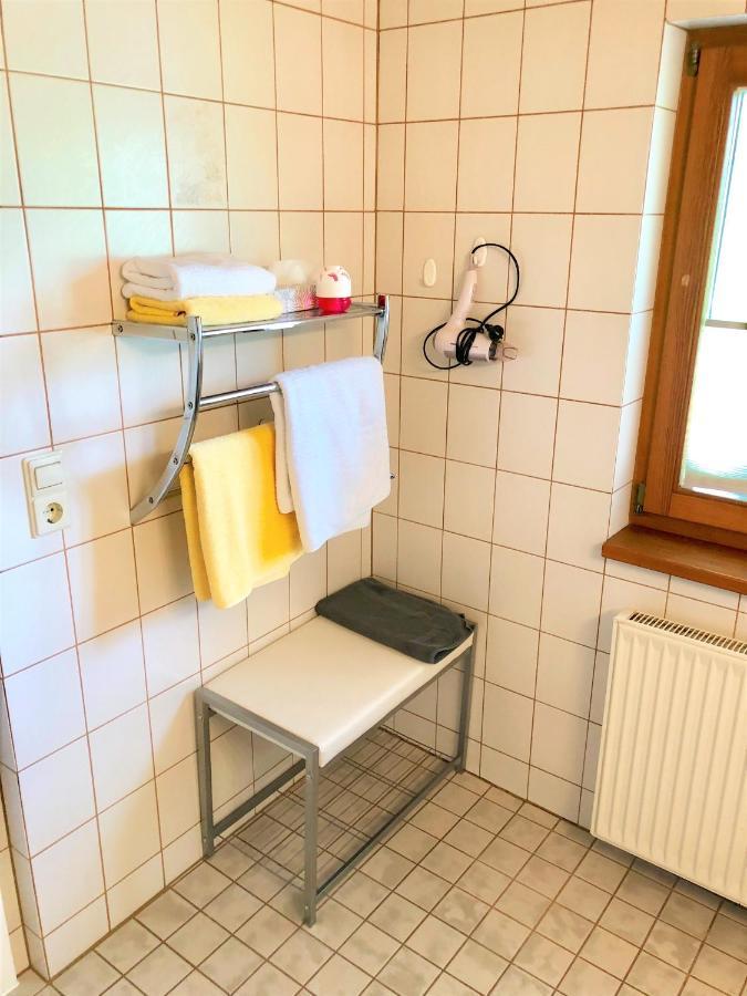 Wohnung #5 Mit Balkon - Zentrale Dennoch Ruhige Lage Mit Terrasse - Stadtbus Vor Der Tuer! 林道 外观 照片